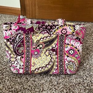 7-pocket Vera Bradley Purse